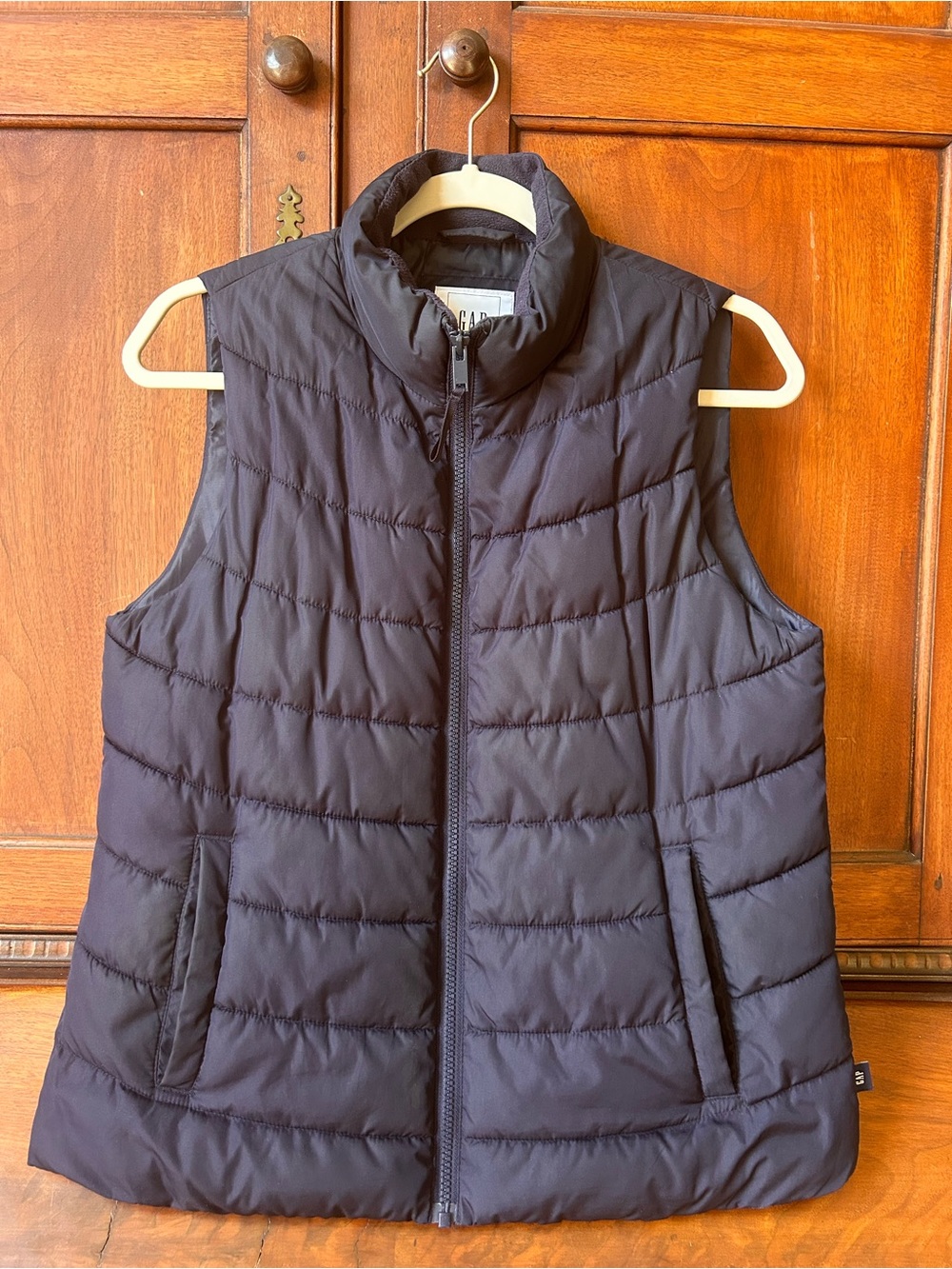 Gap Women's Quilted Puffer Vest - Navy